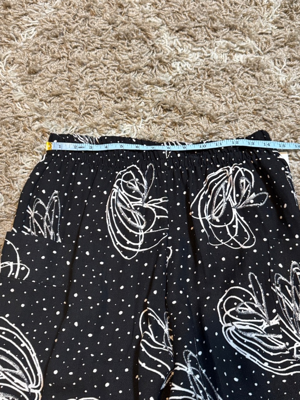 NWT Moonlight Black/Ivory Polka Dot & Scribble Print Cropped Pants size Large - Picture 8 of 13